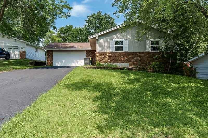 1st image of 3716 Thornwood Dr