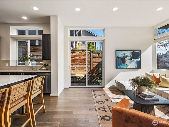 4th image of 926 N 35th Street