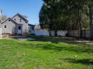 56 Greeley St, Clinton, MA 01510