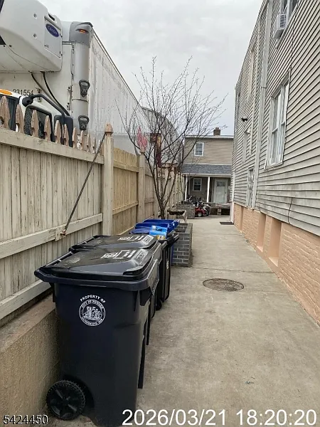 2 bed, 1.5 bath, $2,200 — Photo 3