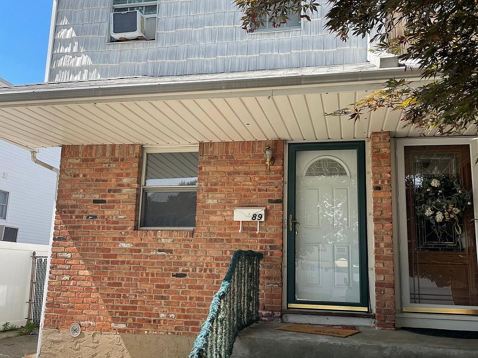 1st image of 89 Tynan St #1