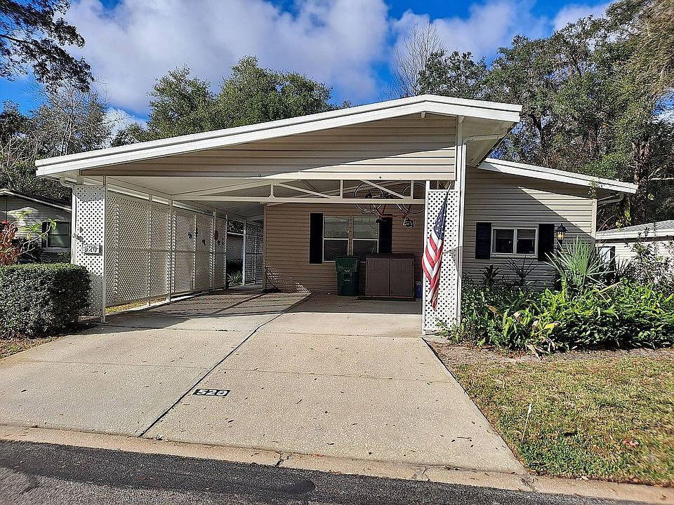 1st image of 520 Leaf Cir