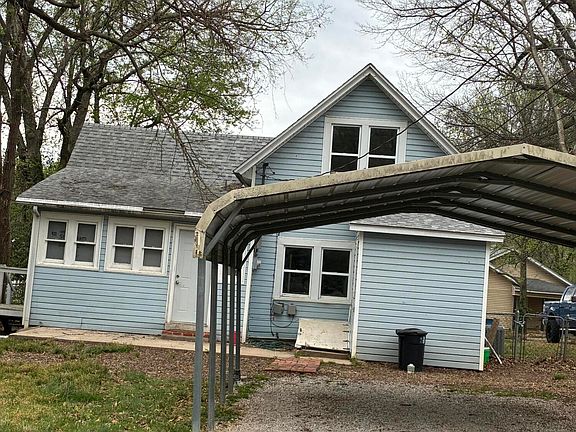 2nd image of 814 S Nettleton Avenue