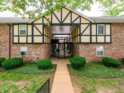 1043 Woodgate Dr, Saint Louis, MO, 63122