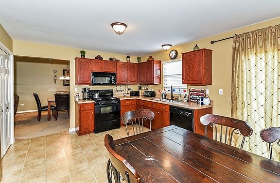 5th image of 16218 W Carlow Cir