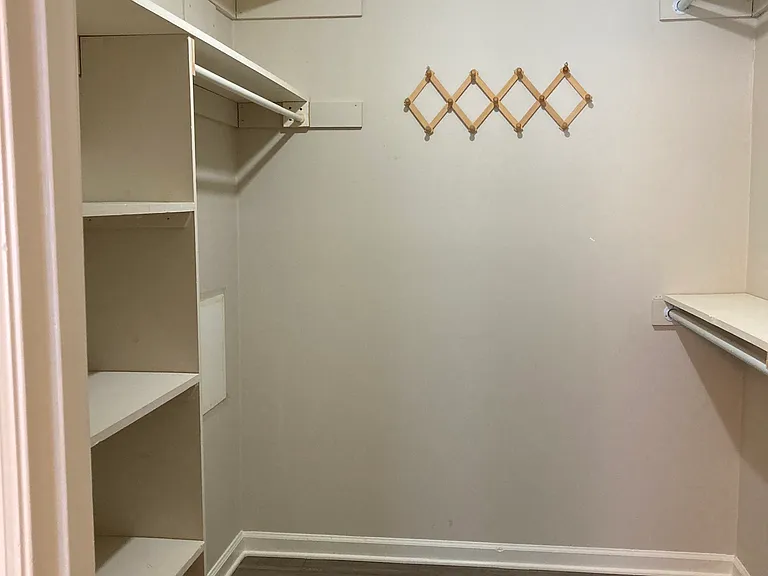 1407 Liberty Dr #1407 — Photo 7
