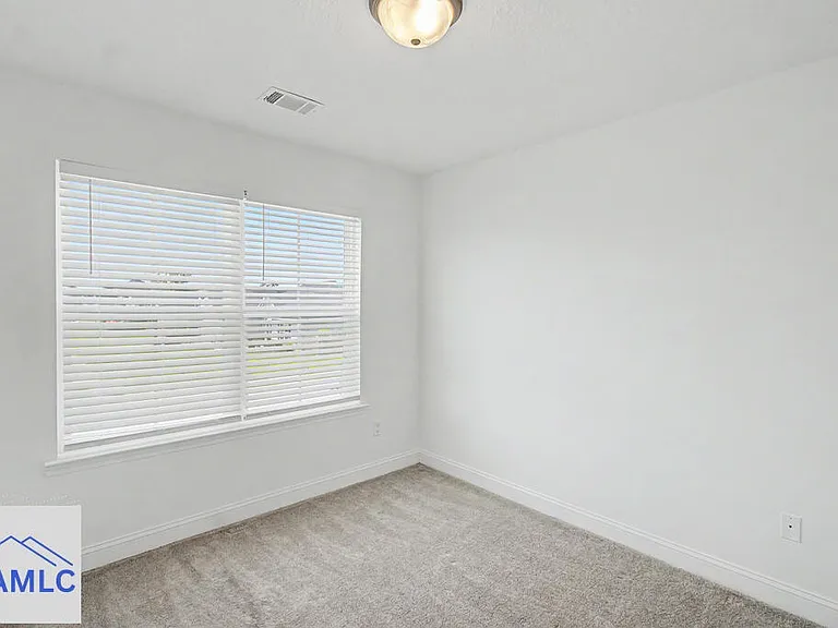 40 Rimes Ave — Photo 14