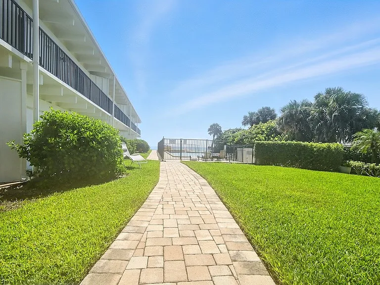 4400 Highway A1A #10 — Photo 14