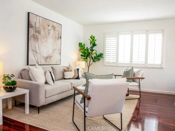 976 Larrabee St APT 231, West Hollywood, CA 90069