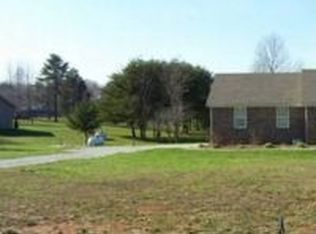 727 Country Manor Ln, Shepherdsville, KY