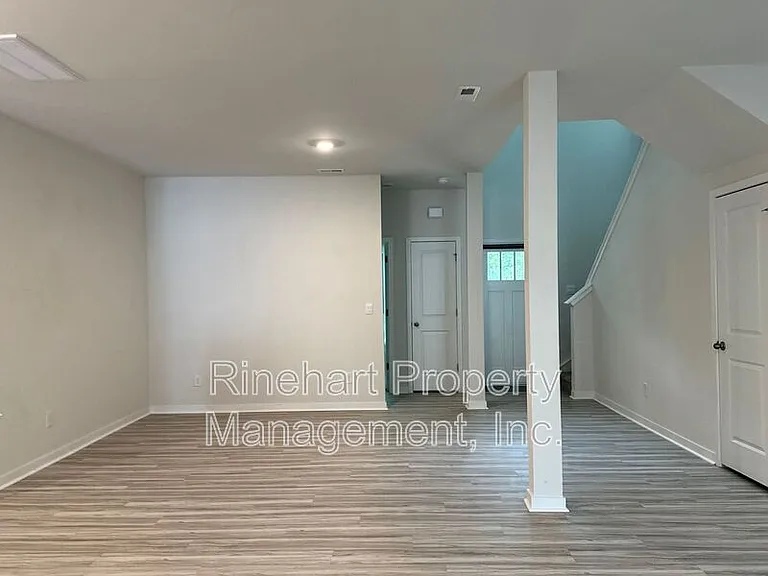 328 Ginsberg Rd — Photo 8