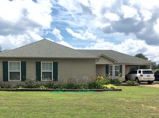 25 Mount Pleasant Rd, Beech Bluff, TN 38313