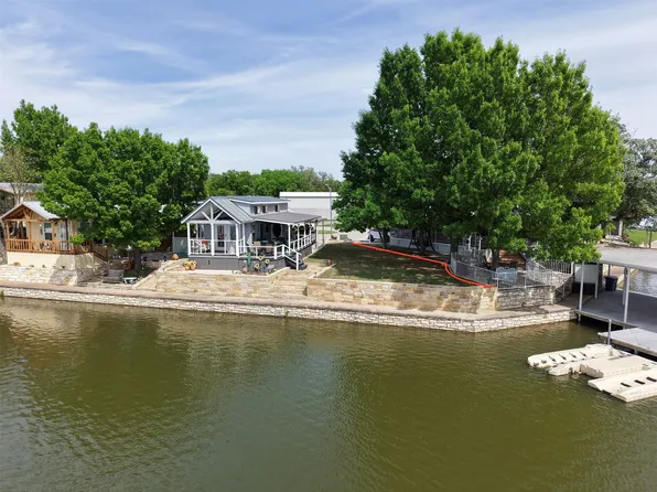 817 Brazos Harbor Cir, Granbury, TX 76048
