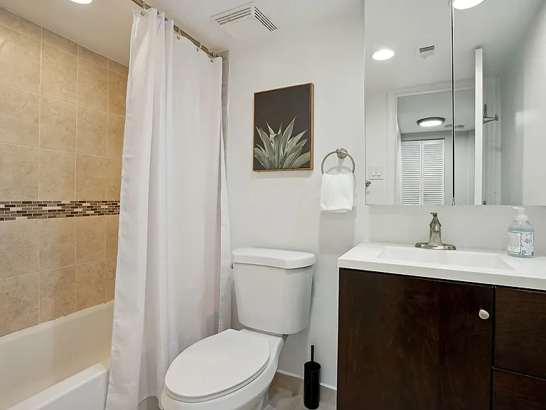 2842 Dover Ln #103 — Photo 12