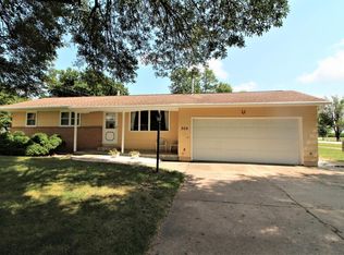 305 Walnut St, Boxholm, IA 50040