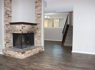 307 W Eagle Lake Dr, Maple Grove, MN 55369