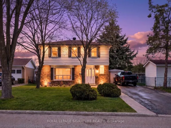 23 Drury Cres, Brampton, ON L6T 1L1