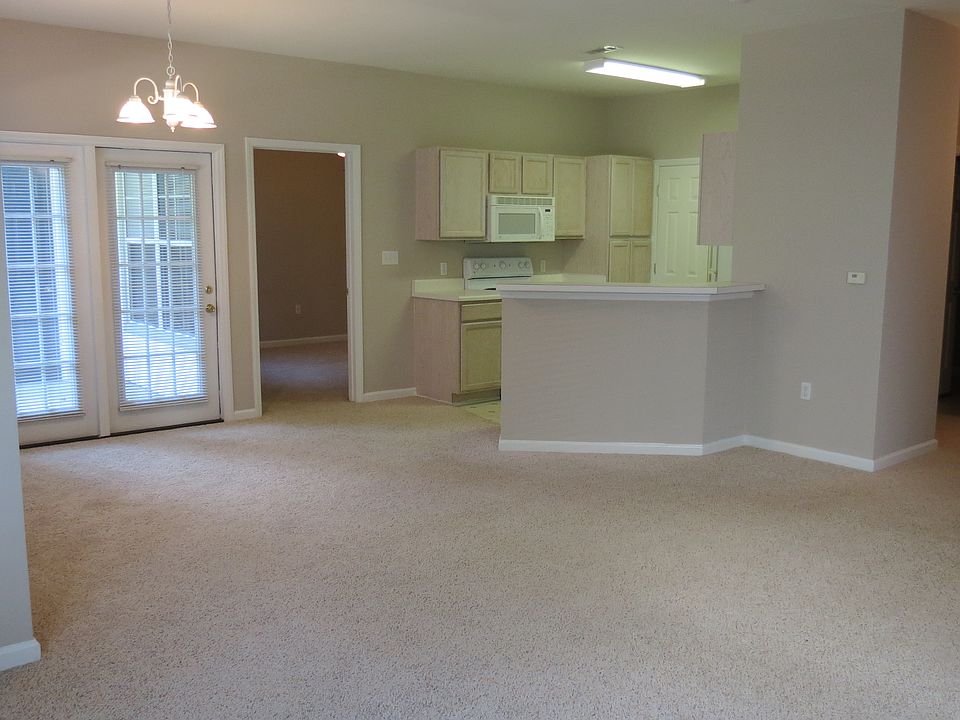 1st image of 1656 Wimbledon Dr APT 107