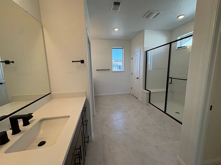 204 Wooley Creek Way — Photo 10