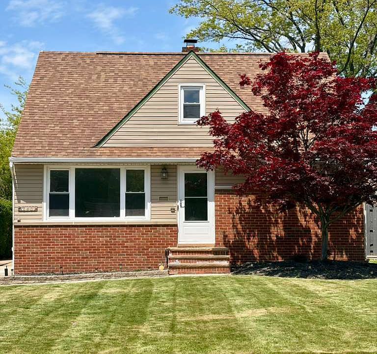 1st image of 26401 Briardale Ave