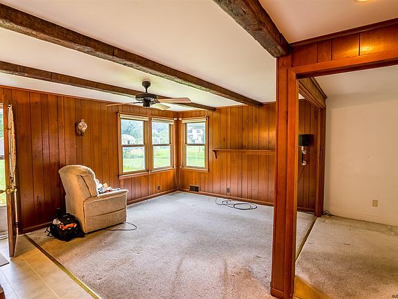 4th image of 11 Manor Hts