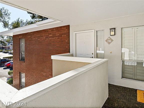 5th image of 2807 Geary Pl Unit 2506
