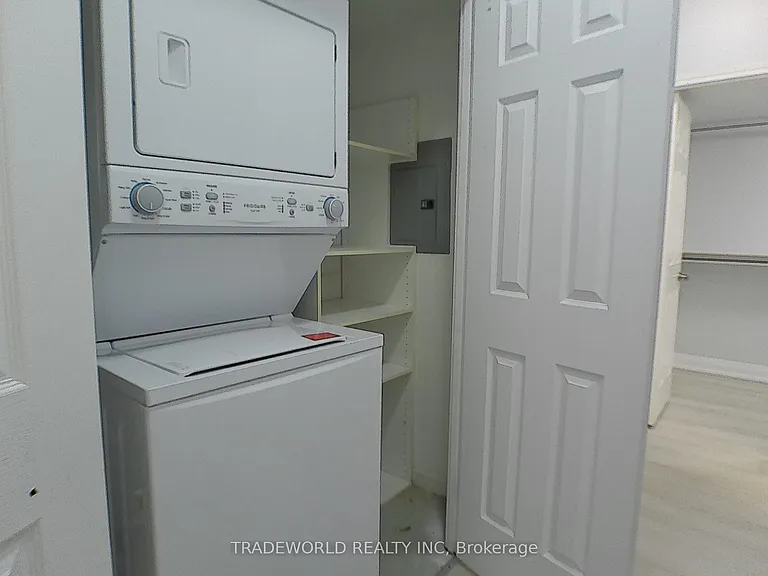 33 Empress Ave #3002 — Photo 17