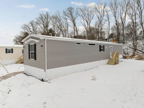 18 Valley Strm, Mountain Top, PA 18707