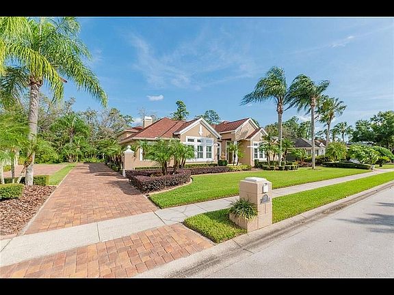 3rd image of 1837 Cotswold Dr