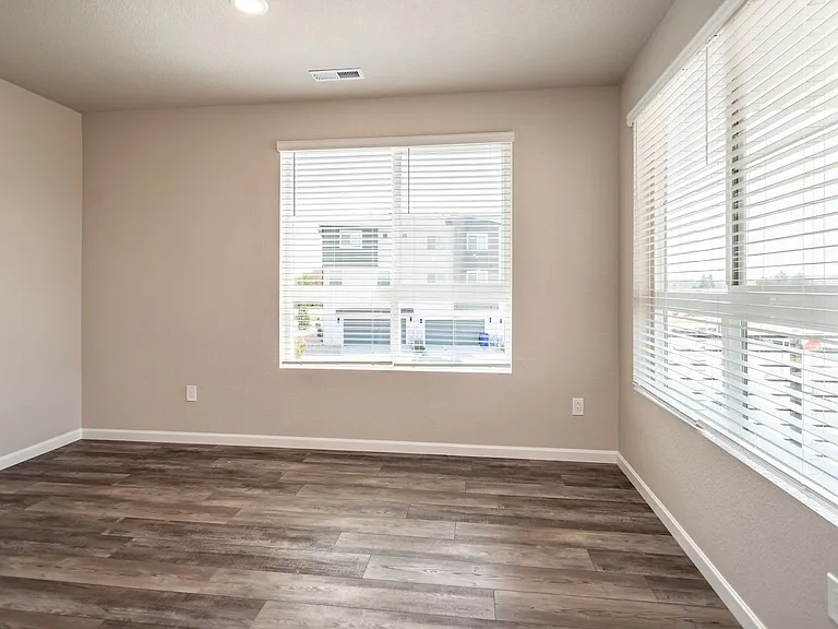 10551 Spectrolite Point — Photo 12