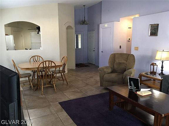 5th image of 8308 Spruce Meadows Ave