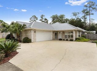 4550 Coral Cir, Gulf Shores, AL 36542