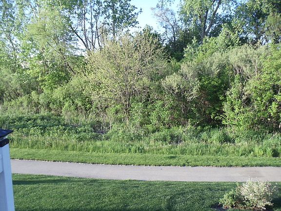 4th image of 2828 Stoney Creek Dr