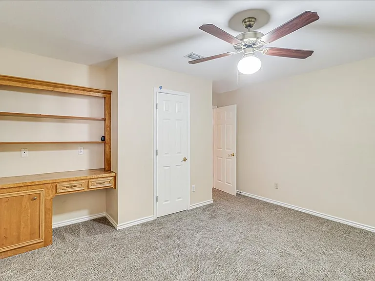 6330 Penny Ln — Photo 38