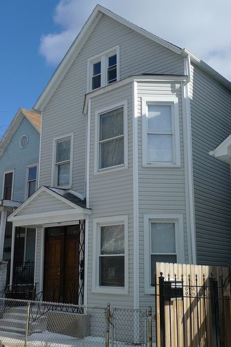 1st image of 2955 N Gresham Ave #2
