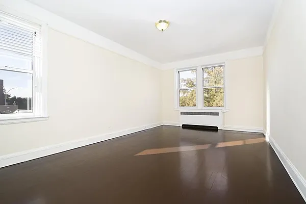 Sold by Qwest Residential Downtown LLC | media 16