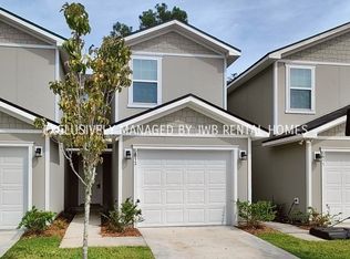 6813 Lake Mist Ln, Jacksonville, FL 32210