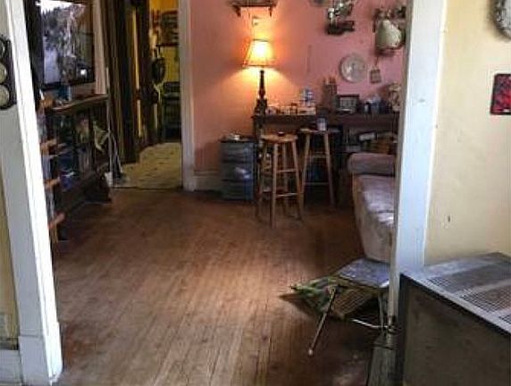 4th image of 11 North St