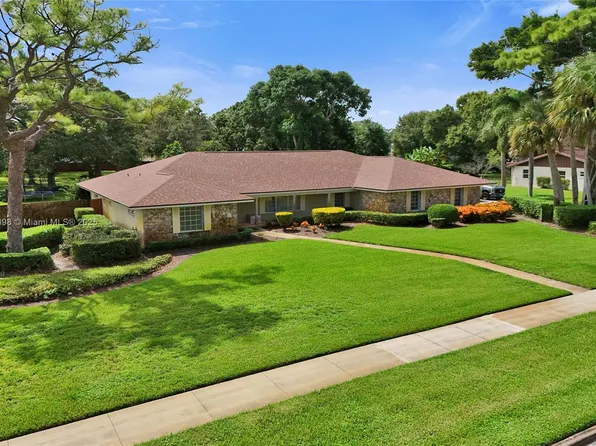 1021 Grandview Blvd, Fort Pierce, FL 34982