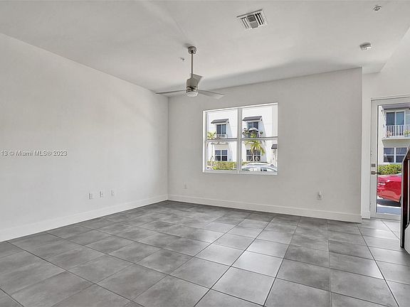 3rd image of 400 NE 35th Ct #2