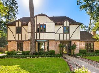 8211 Colonial Oaks Ln, Spring, TX 77379
