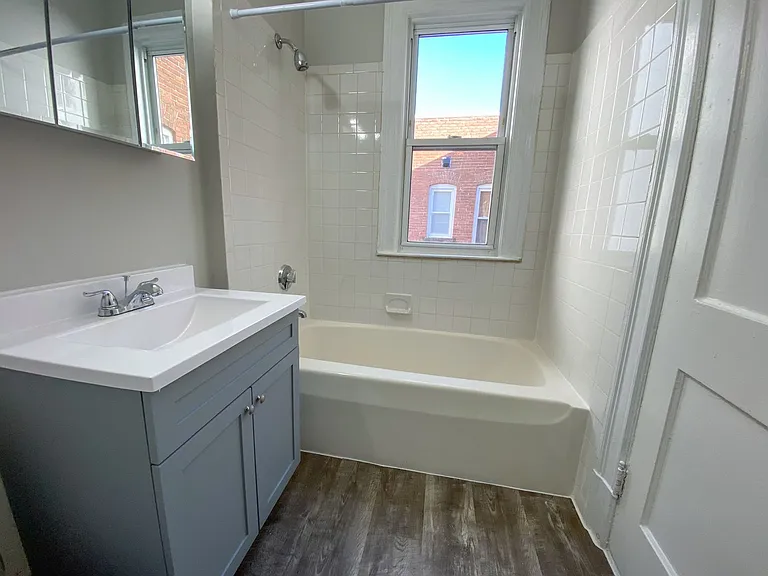 291 Buckingham St / Luca Investments LLC — Photo 17