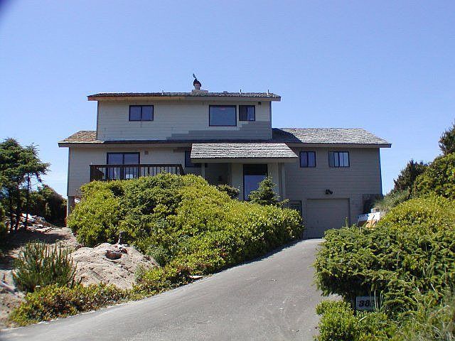 2nd image of 389 Salishan Drive