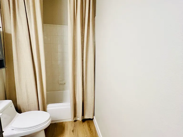 8555 W Russell Rd #1002 — Photo 34