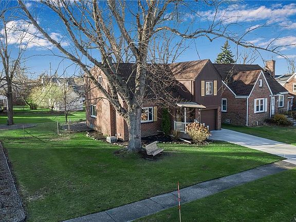 2nd image of 54 Lynncrest Ter