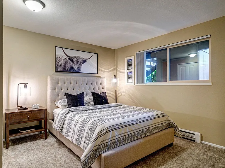 Upland Terrace — Photo 18