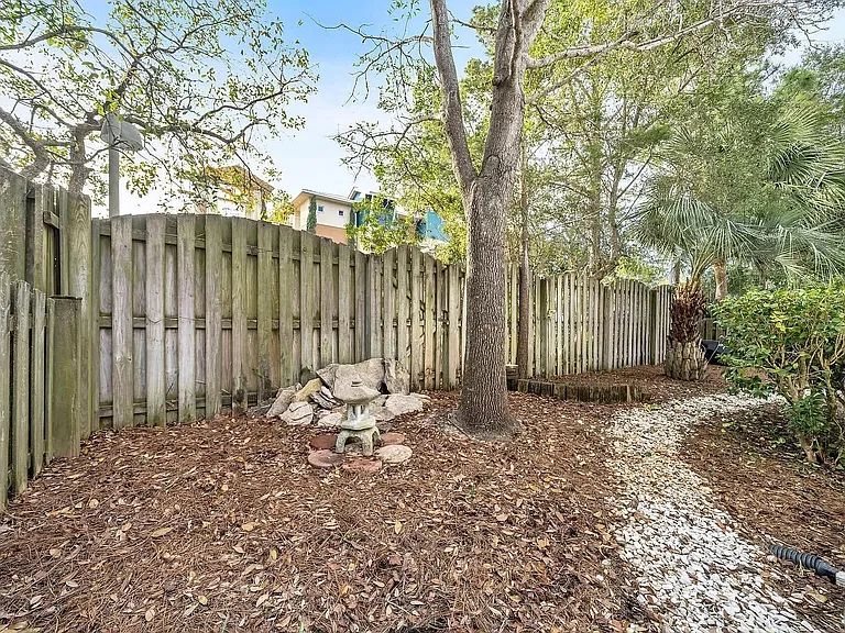 108 Mantero Way — Photo 33