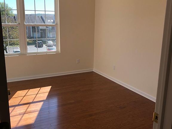 2nd bedroom hardwood floors, 2 double closets