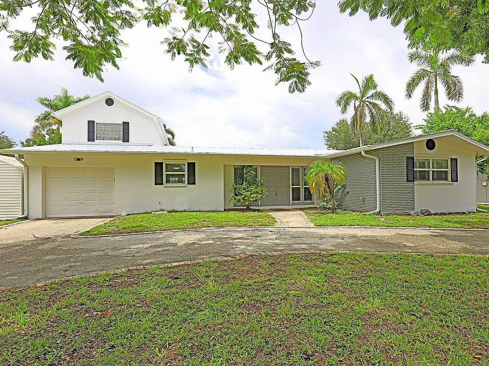 1353 Stadler Dr