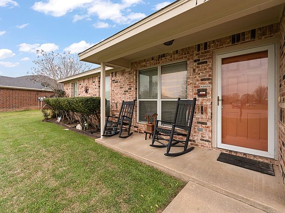 2nd image of 1595 Spring Branch Dr